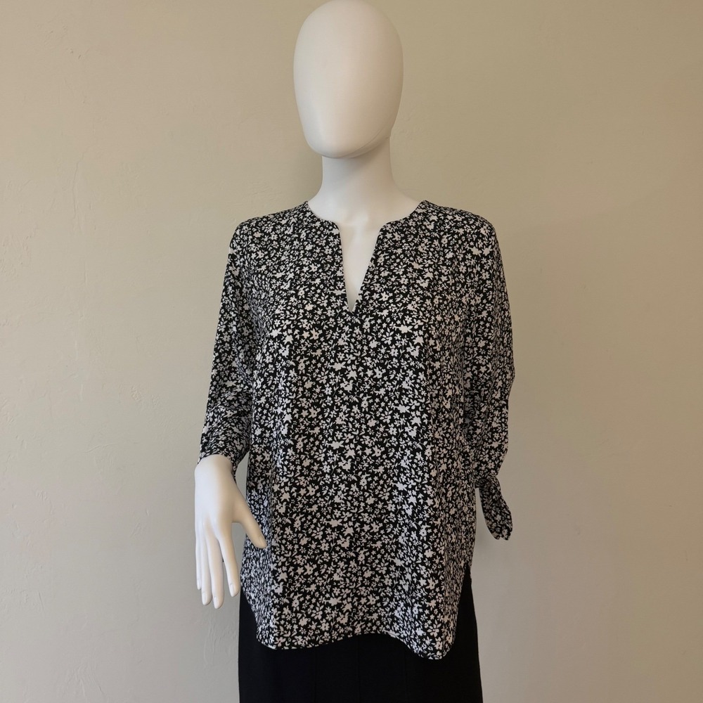 NWT Michael‎ Kors Womens Floral V-Neck Blouse Black White Tie Sleeve Top Size M